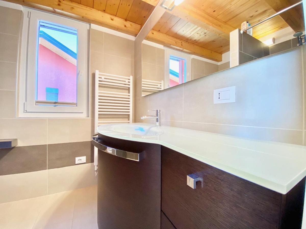 Appartamento Roggiolo Luino Exterior foto
